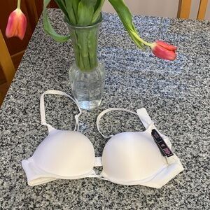 Victoria's Secret Smooth White Bombshell Push-Up Bra
